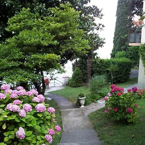 https://casa-miralago-menaggio.it-lombardy.com